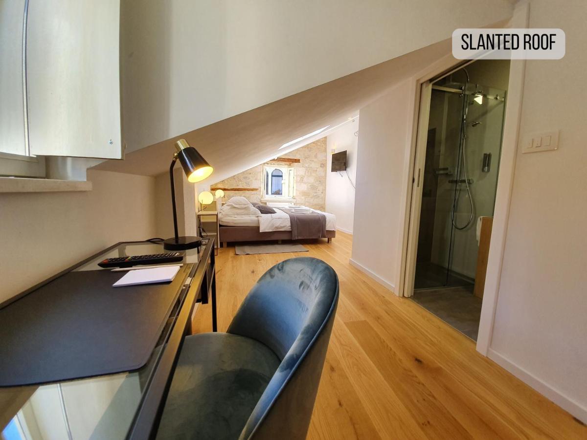 The Suites At Central Сплит Екстериор снимка