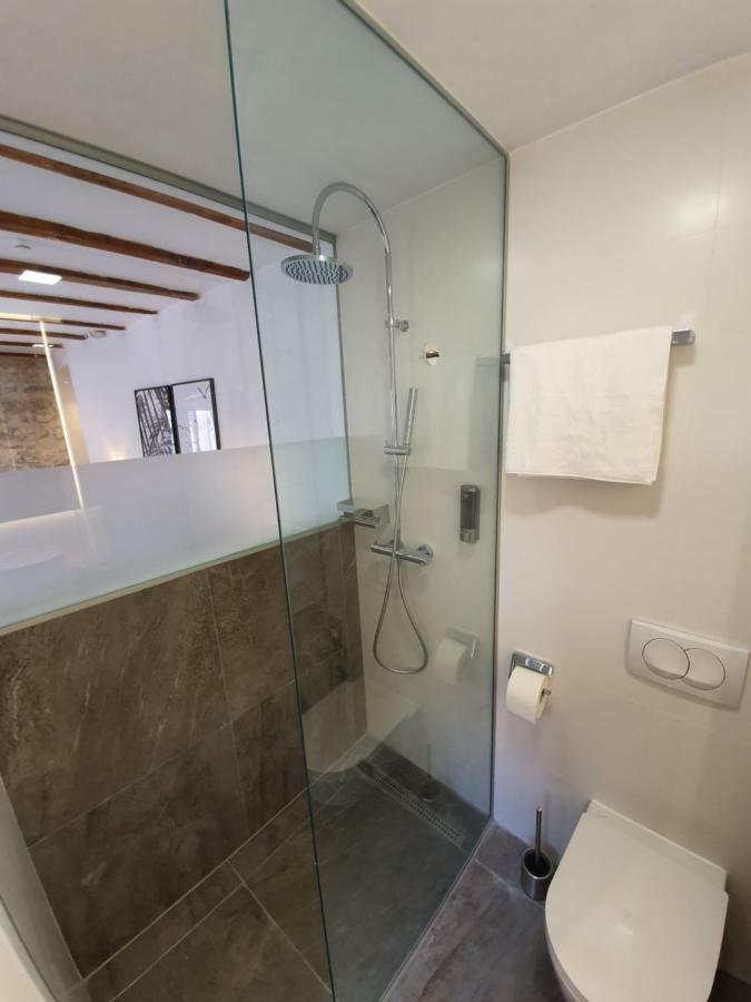 The Suites At Central Сплит Екстериор снимка